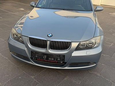 Gebraucht BMW 325 218 PS (160 kW) 2005 Grau Kombi