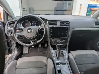 Gebraucht VW Golf VII Comfortline 116 PS (85 kW) 2019 Grau Limousine