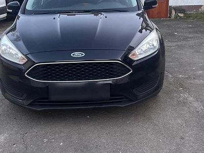 Usata Ford Focus 74 CV (54 kW) 2015 Nero Station wagon