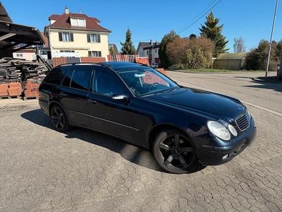 Gebraucht Mercedes E320 2004 Blau Kombi