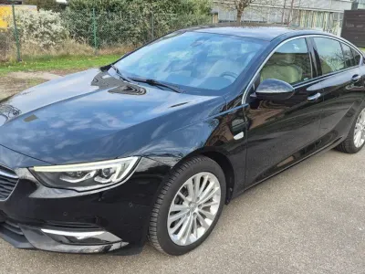 Gebraucht Opel Insignia Innovation 170 PS (125 kW) 2017 Schwarz Limousine