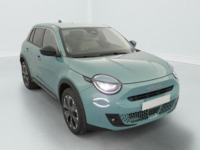 Neu Fiat 600 101 PS (74 kW) 2025 Vert sky SUV