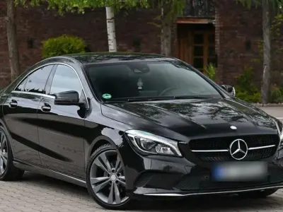 Gebraucht Mercedes CLA220 177 PS (130 kW) 2016 Schwarz Coupé
