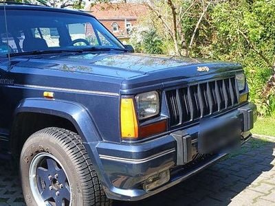 Second-hand Jeep Cherokee 185 CP (136 kW) 1992 Albastru SUV