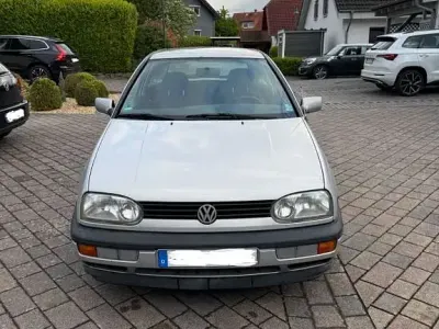 Brugt VW Golf III 75 HK (55 kW) 1995 Sølv Sedan