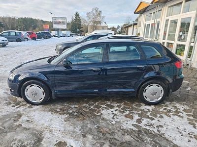 Gebraucht Audi A3 Attraction 125 PS (91 kW) 2011 Blau Kleinwagen