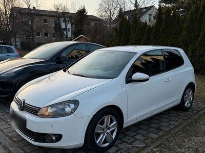 Gebraucht VW Golf 80 PS (58 kW) 2009 Weiß Coupé