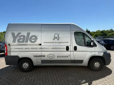 Gebraucht Peugeot Boxer 110 PS (80 kW) 2013 Grau Van