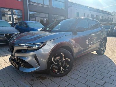 Neu Alfa Romeo GT Junior Edizione Speciale 136 PS (100 kW) 2026 Grau SUV