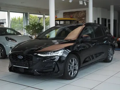 Gebraucht Ford Focus ST-Line X 155 PS (114 kW) 2025 Schwarz Limousine