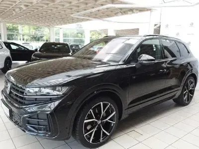 Neu VW Touareg Style 286 PS (210 kW) 2026 Schwarz SUV