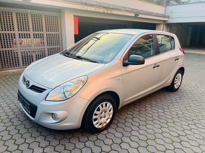 gebraucht Hyundai i20 1.2 *Erst 77.000 km * Klima * Tüv 5/2025 *