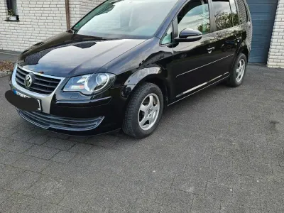 Gebraucht VW Touran 140 PS (102 kW) 2009 Schwarz Van / Kleinbus
