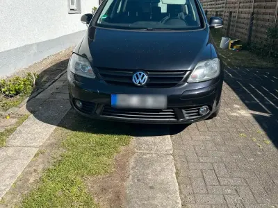 Second-hand VW Golf Plus Cross 110 CP (80 kW) 2006 Negru Monovolum