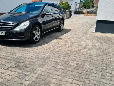 Używany Mercedes R350 190 KM (139 kW) 2010 Czarny Minivan