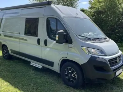 Gebraucht Weinsberg CaraTour 140 PS (102 kW) 2020 Grau Van