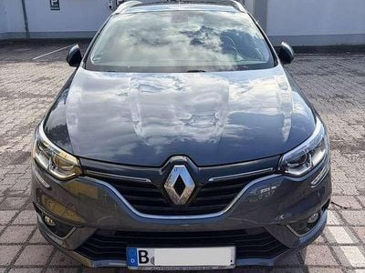 Gebraucht Renault Mégane GrandTour Business 140 PS (102 kW) 2019 Kombi
