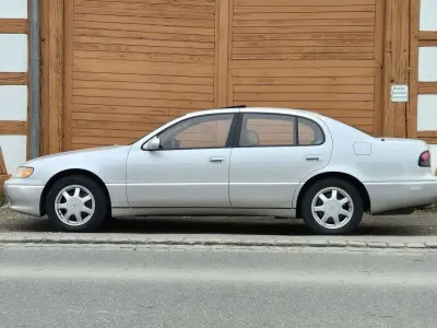 Second-hand Lexus GS300 212 CP (155 kW) 1993 Alb Berlinǎ