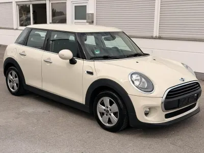 Gebraucht Mini Cooper 105 PS (77 kW) 2018 Grau Kleinwagen
