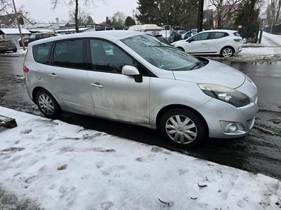 Silber Gebraucht 2011 Renault Scénic III Van / Kleinbus | 2.950 € (Guter Preis)
