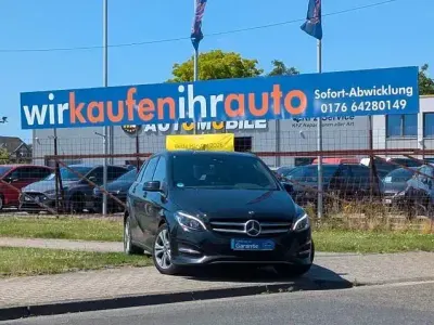 Gebraucht Mercedes B180 122 PS (89 kW) 2017 Schwarz Kleinwagen