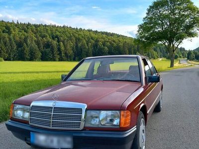 gebraucht Mercedes 190 Benzin D mit H-Kennzeichen.