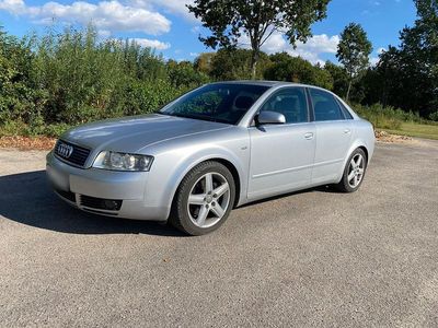 Używany Audi A4 Sport 163 KM (119 kW) 2004 Srebrny Sedan/Limuzyna