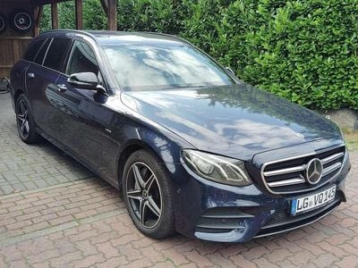 Usata Mercedes E300 AMG line 306 CV (225 kW) 2019 Blu Station wagon
