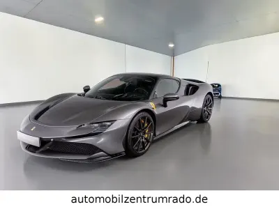 Gebraucht Ferrari SF90 2022 Grau Cabrio