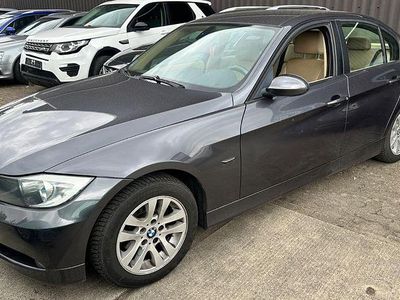 Grau Gebraucht 2005 BMW 320 Sport Line Limousine | 5.000 € (Fairer Preis)