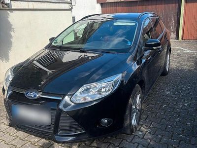Gebraucht Ford Focus 125 PS (91 kW) 2013 Schwarz Kombi