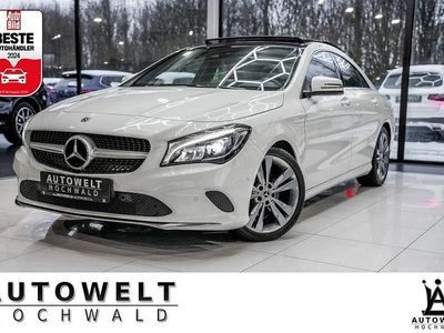 Weiß Gebraucht 2017 Mercedes CLA180 Urban Limousine | 17.720 € (Fairer Preis)