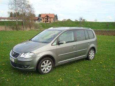 Gebraucht VW Touran 140 PS (102 kW) 2007 Grau Van / Kleinbus