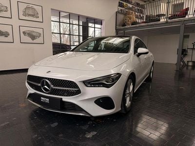 Gebraucht Mercedes CLA180 116 PS (85 kW) 2023 Weiß Limousine