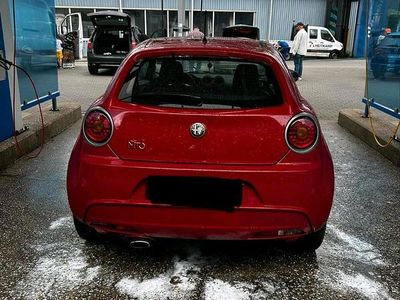 Rot Gebraucht 2009 Alfa Romeo MiTo Kleinwagen | 1.700 €