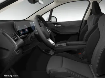 Gebraucht BMW 220 Active Tourer 156 PS (114 kW) 2025 Weiß Van / Kleinbus