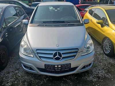 Mercedes B180