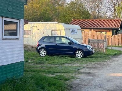 Second-hand VW Polo Basis 75 CP (55 kW) 2002 Albastru Hatchback