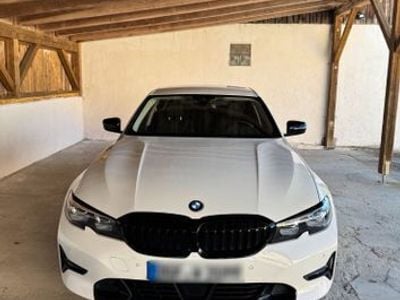 BMW 330e