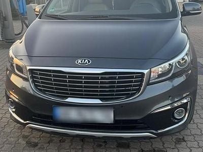 Gebraucht Kia Carnival 200 PS (147 kW) 2017 Van / Kleinbus