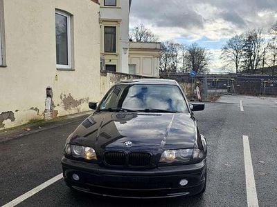 Gebraucht BMW 325 192 PS (141 kW) 2001 Schwarz Limousine
