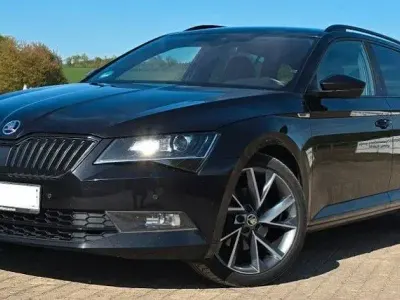 Gebraucht Skoda Superb SportLine 190 PS (139 kW) 2018 Schwarz Kombi