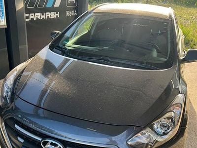 Gebraucht Hyundai i30 Style 136 PS (100 kW) 2015 Grau Cabrio