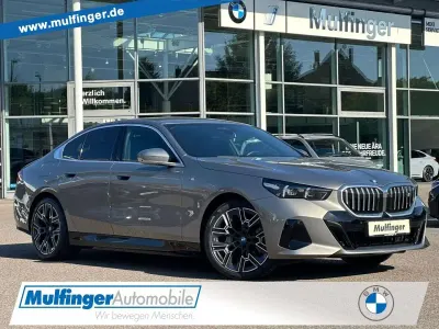Second-hand BMW i5 M Sport 250 kW (340 CP) 2025 Gri Berlinǎ