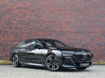 BMW M760e