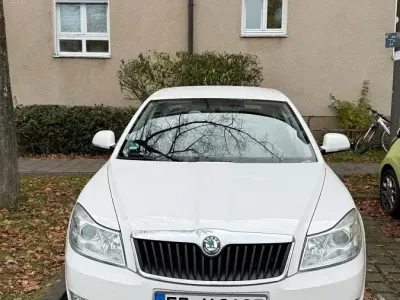 Gebraucht Skoda Octavia 102 PS (75 kW) 2013 Weiß Limousine