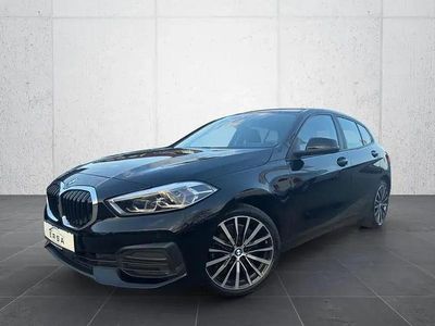 Begagnad BMW 120 Sport Line 190 HK (139 kW) 2020 Svart Halvkombi