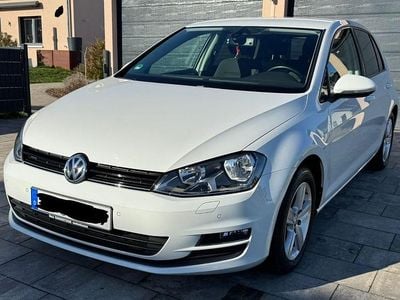 Gebraucht VW Golf VII 122 PS (89 kW) 2013 Weiß Limousine