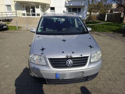 Gebraucht VW Touran Basis 101 PS (74 kW) 2004 Silber Van / Kleinbus
