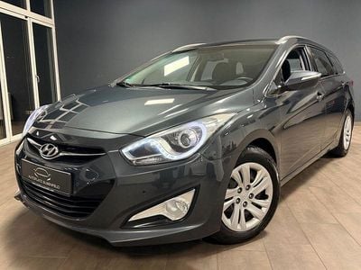 Gebraucht Hyundai i40 Trend 135 PS (99 kW) 2012 Grau Kombi